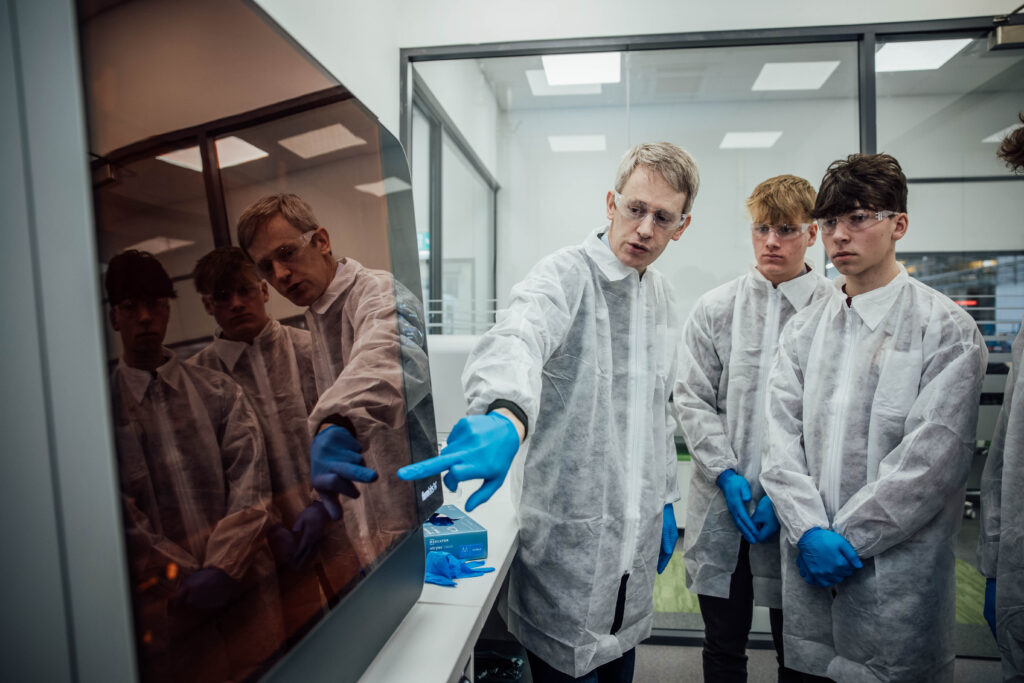 TY Students Engineers for One Day Smithstown Light Engineering